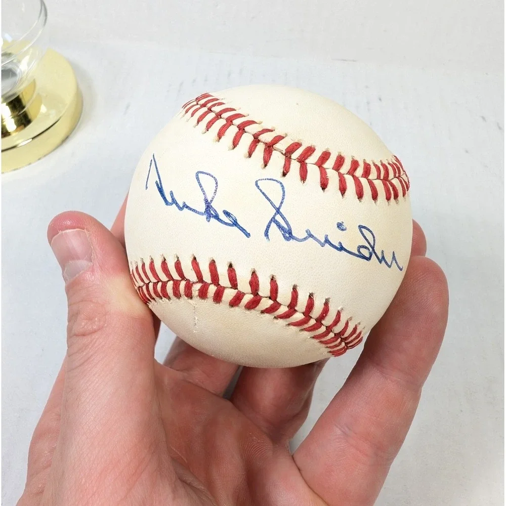 Vintage Duke Snider Signed Baseball‎ NO COA Dodgers MLB Rawlings